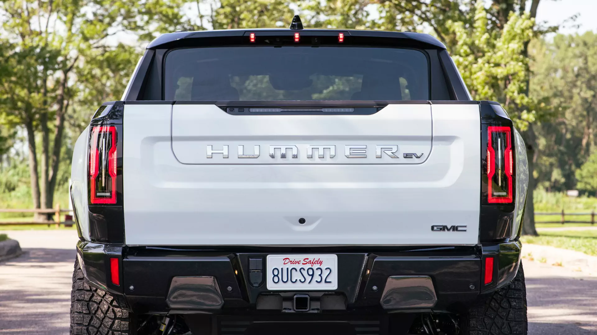 gmc-hummer-ev-12