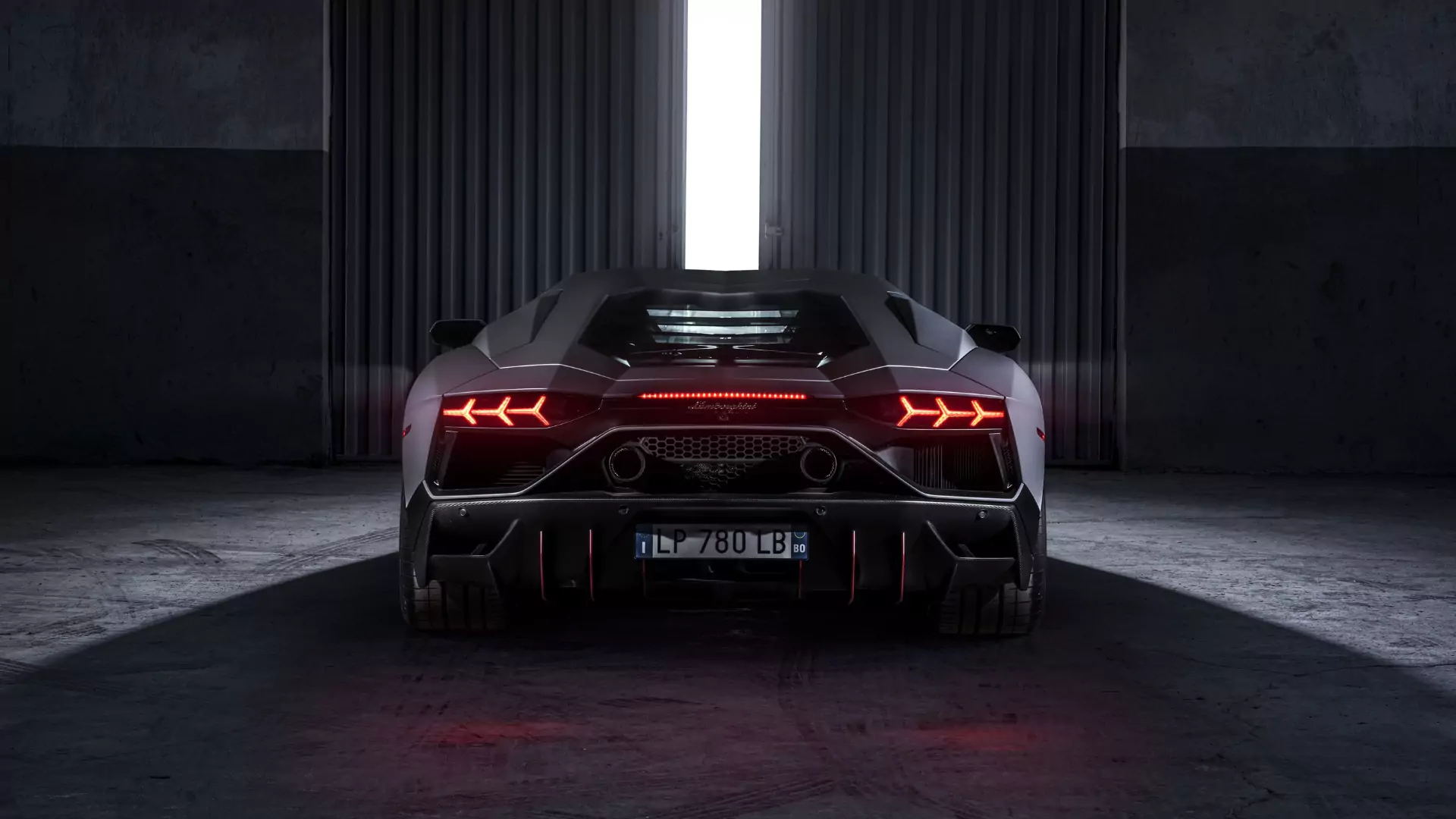 lamborghini-aventador-lp-780-4-ultimae-8