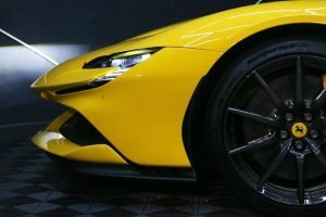 Ferrari-SF90-Stradale-Amarela-Brasil-1