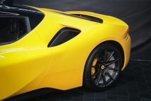Ferrari-SF90-Stradale-Amarela-Brasil-20
