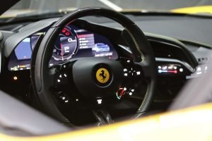 Ferrari-SF90-Stradale-Amarela-Brasil-7