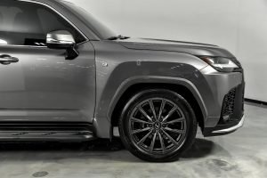 Lexus-LX-600-F-Sport (2)