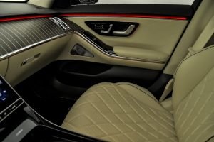 Mercedes-Benz-S-580 (23)
