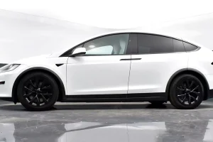 tesla-model-x-plaid-branco-21