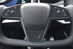 tesla-model-x-plaid-branco-7